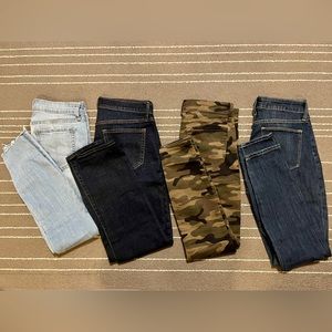 Lot of Gap jeans size 26.